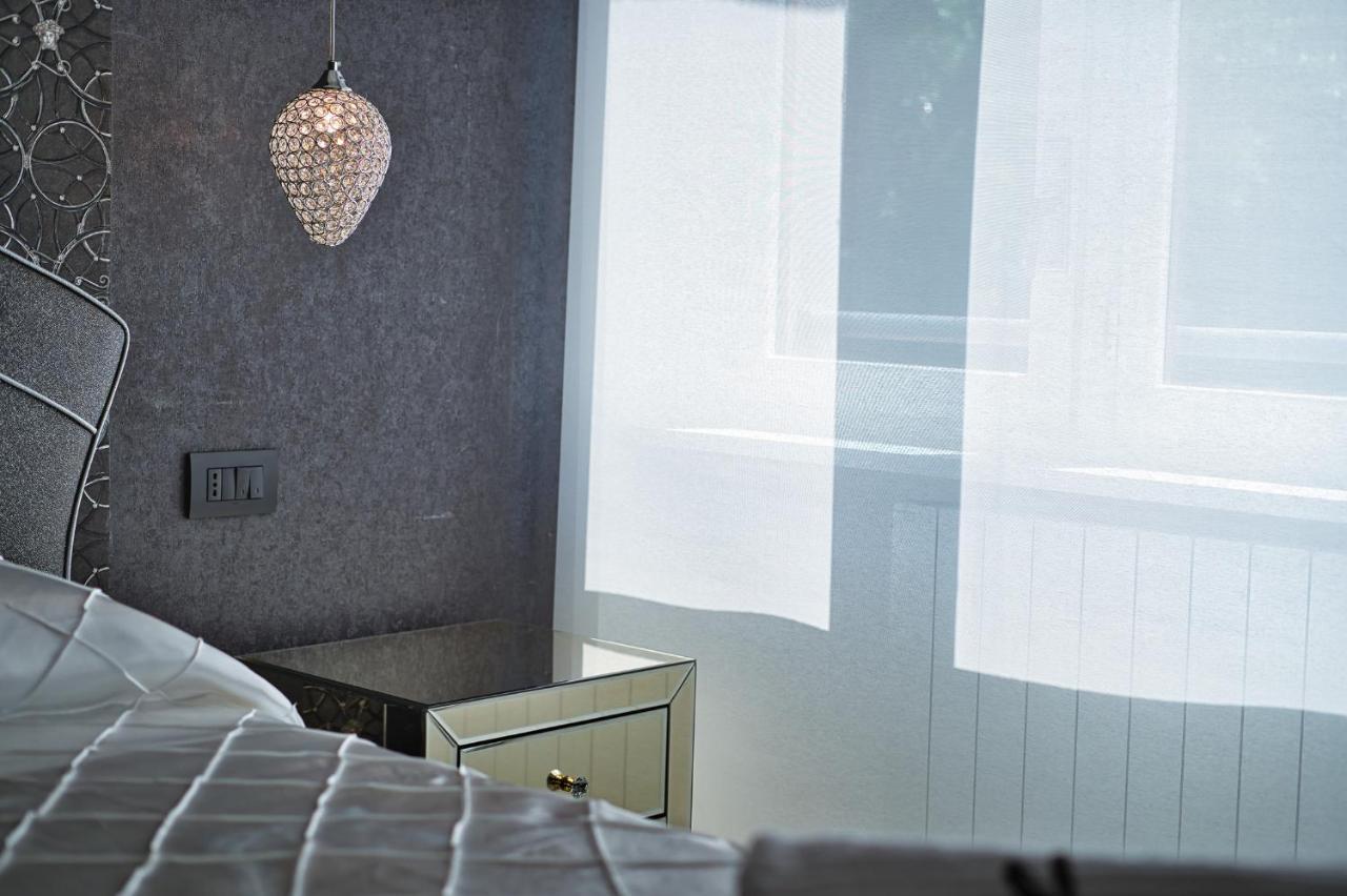 Distinto Suite & Rooms Lecce Dış mekan fotoğraf