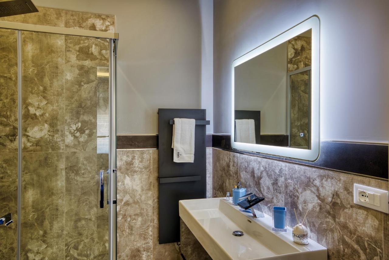 Distinto Suite & Rooms Lecce Dış mekan fotoğraf