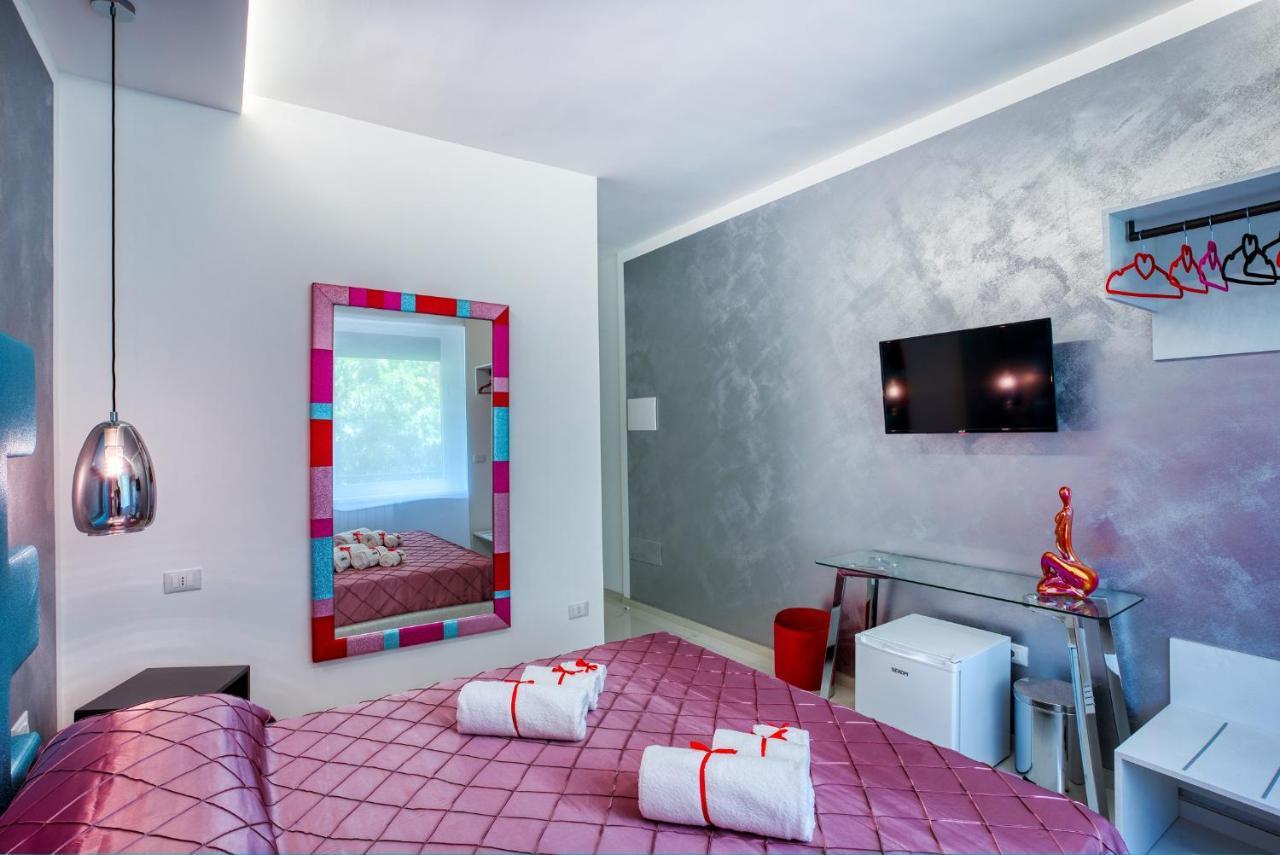 Distinto Suite & Rooms Lecce Dış mekan fotoğraf