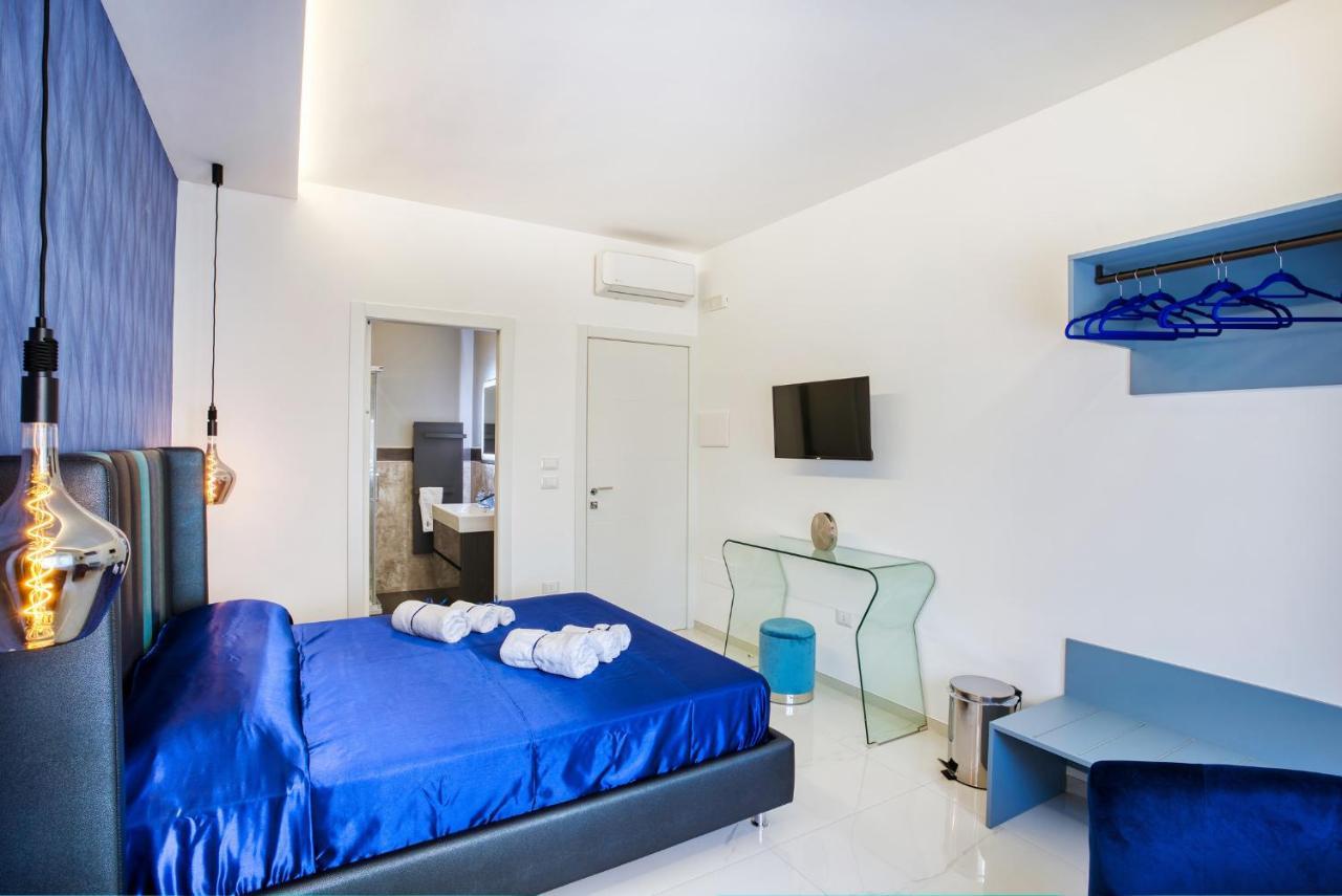 Distinto Suite & Rooms Lecce Dış mekan fotoğraf