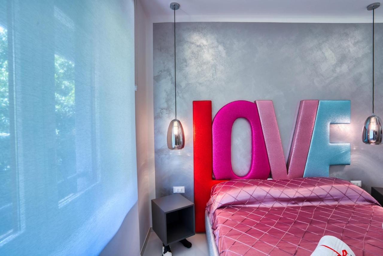 Distinto Suite & Rooms Lecce Dış mekan fotoğraf