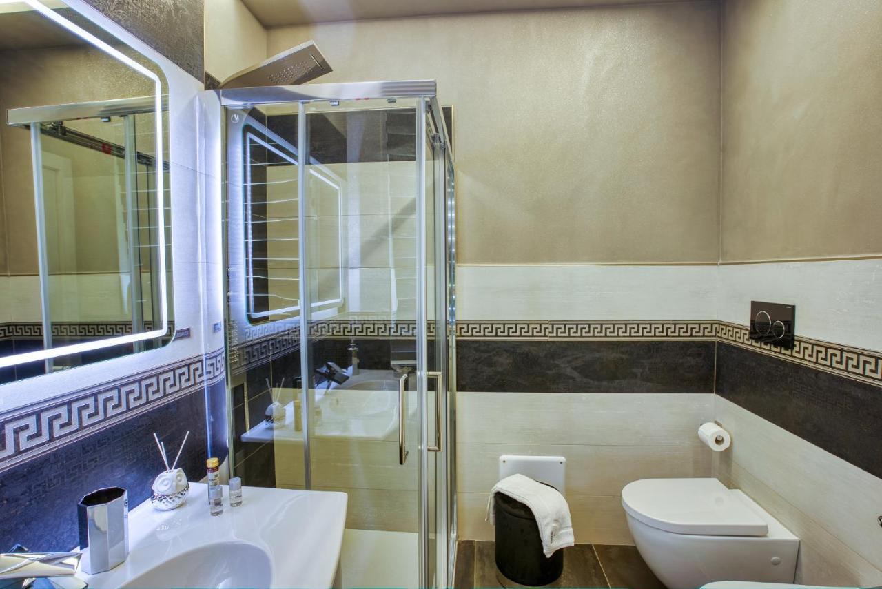 Distinto Suite & Rooms Lecce Dış mekan fotoğraf
