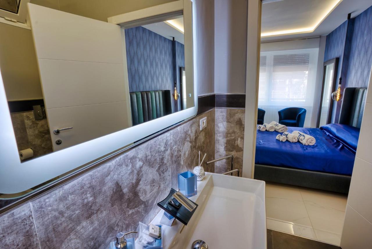 Distinto Suite & Rooms Lecce Dış mekan fotoğraf