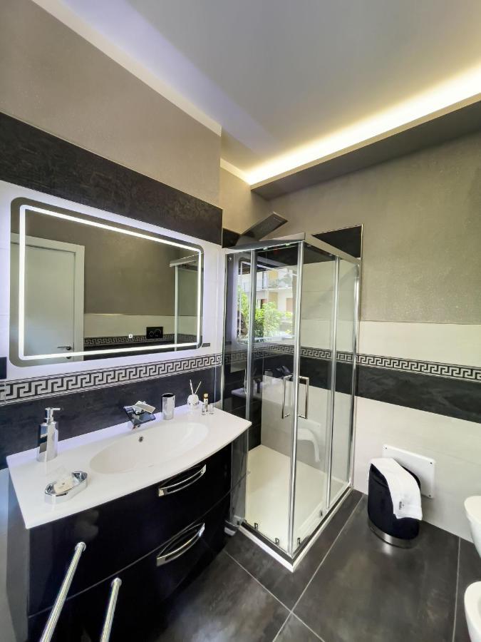 Distinto Suite & Rooms Lecce Dış mekan fotoğraf