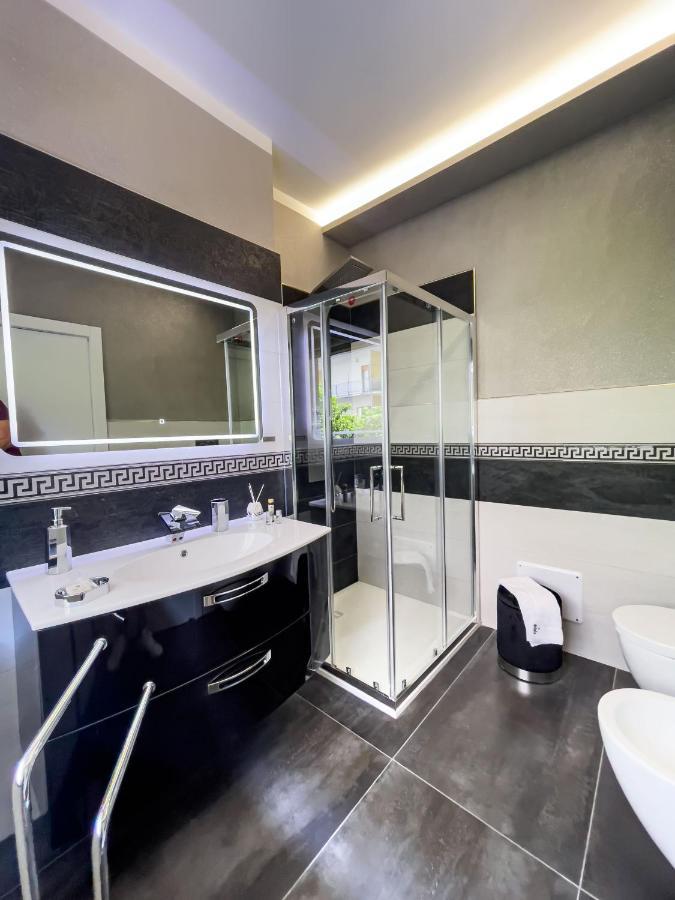 Distinto Suite & Rooms Lecce Dış mekan fotoğraf